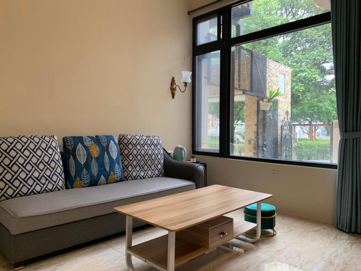910 Hostel 城南館-自助入住 Yuli Extérieur photo